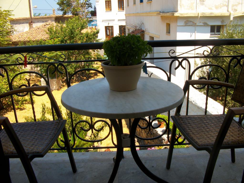 Jasmine'S Guest House Karlovassi Room photo